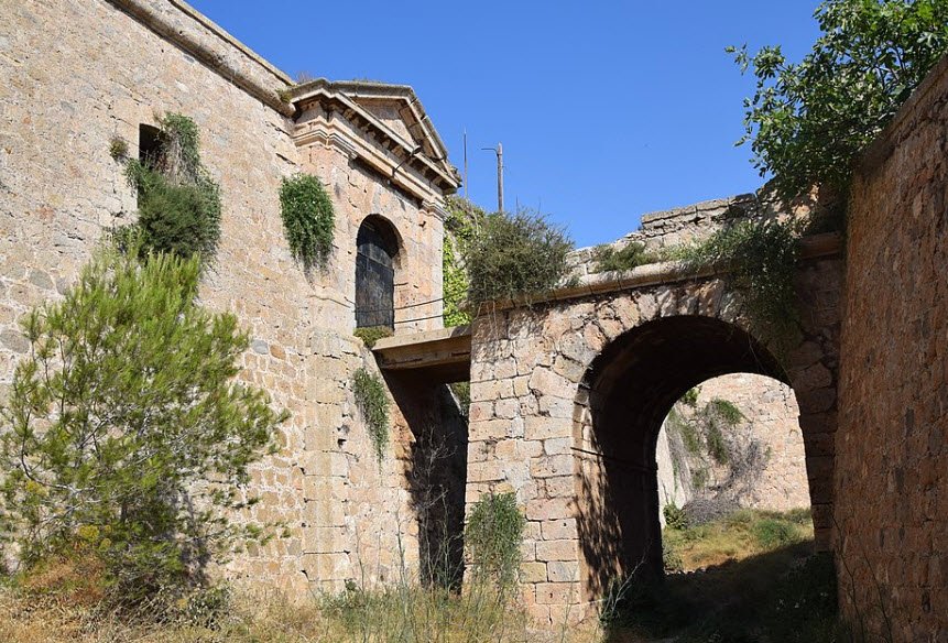 Castle of Galeras, Spain